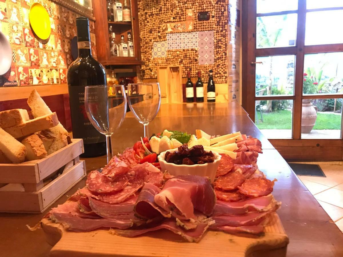 Casale Gregoriano And 2* San Gimignano