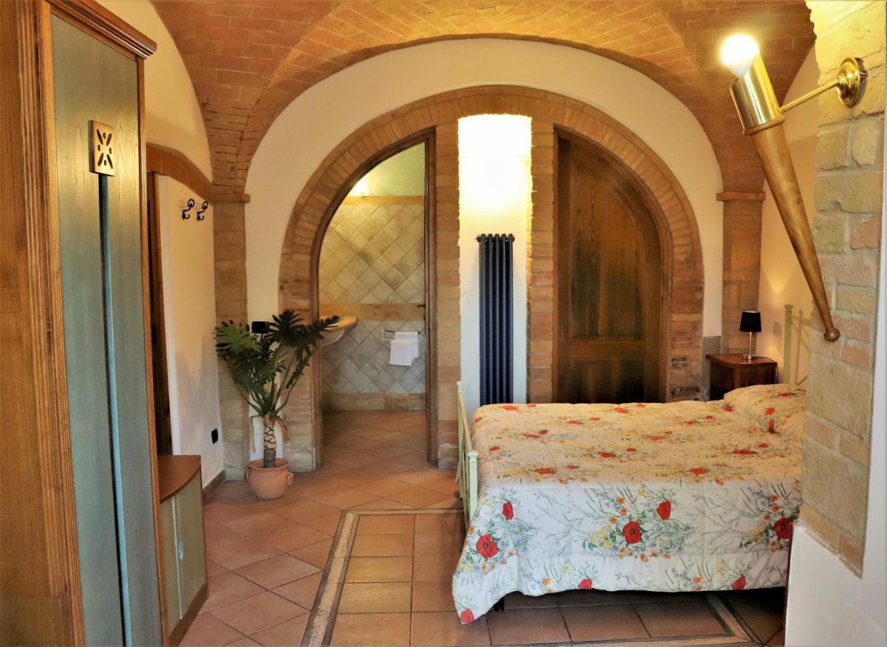 Casale Gregoriano And Bed & Breakfast 2*